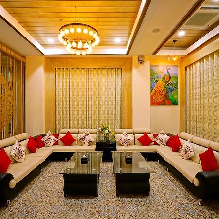 King Park Hotel Μανταλέι Εξωτερικό φωτογραφία